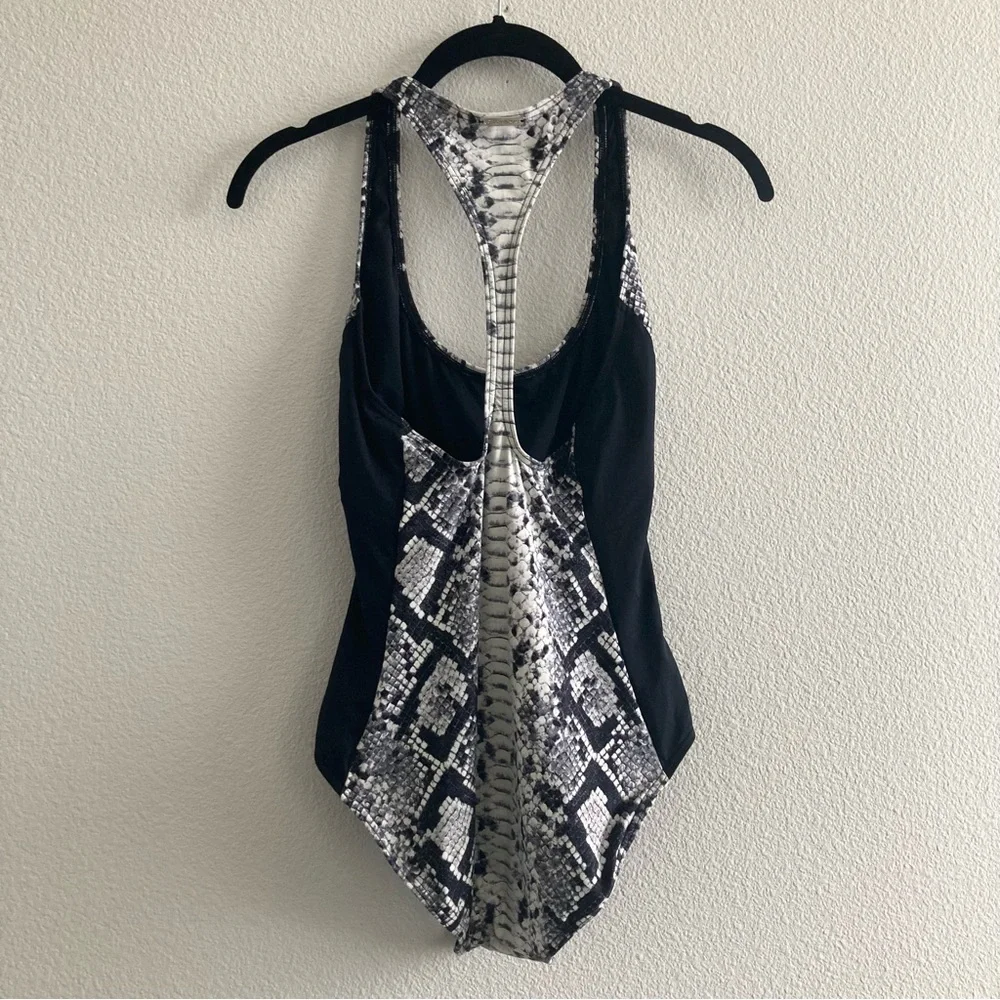 Michael Michael Kors Snake Print Racerback One Piece Swimsuit Spring Summer Swim - Picture 12 of 12